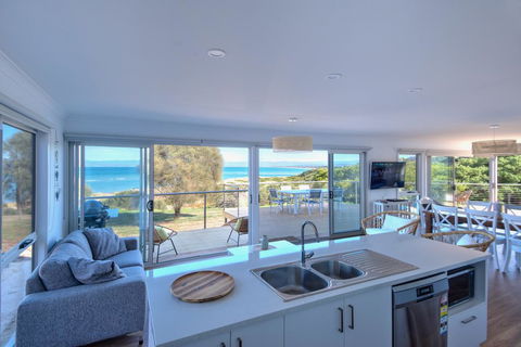 Sandbar Beach House - Maitland Accommodation 1