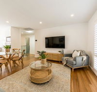 Sandcastle 26a Winsor Street - Maitland Accommodation