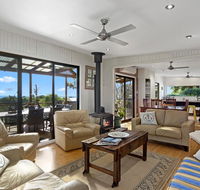 Sandy Feet Retreat - 13 Scenic View Drive - Maitland Accommodation