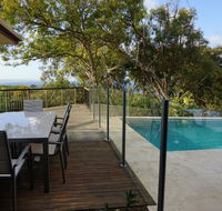 Scribbly Gums - Rainbow Beach Ocean-front spacious home with pool - Maitland Accommodation