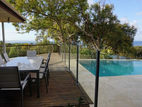 Scribbly Gums - Rainbow Beach, Ocean-front Spacious Home With Pool - Maitland Accommodation 0