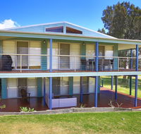 Sea Dream - Pet Friendly - 1 Min Walk to Beach - Maitland Accommodation