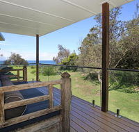 Sea Mist - Pet Friendly - Direct Access to Beach - Maitland Accommodation