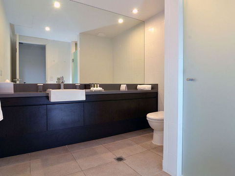 Sea Temple Port Douglas Luxury Penthouses - Swim Outs & Spa Apartments - Maitland Accommodation 2