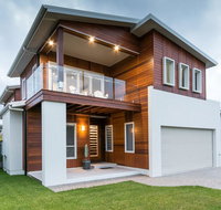 Sea Wood Delight in Hervey Bay - Maitland Accommodation