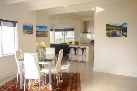 Seaside Retreat - Maitland Accommodation 0