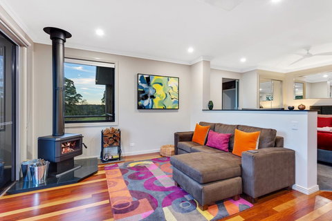 Serenity At Ravensbourne Escape - Maitland Accommodation 3