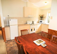Silver Birches Holiday Unit 10 - Maitland Accommodation