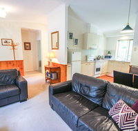 Silver Birches Holiday Unit 2 - Maitland Accommodation
