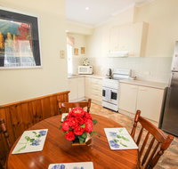 Silver Birches Holiday Unit 5 - Maitland Accommodation
