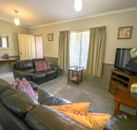 Silver Birches Holiday Unit 6 - Maitland Accommodation