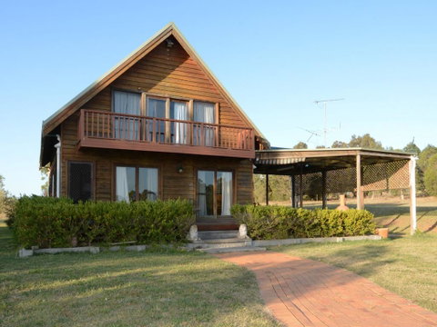 Silver Springs (4br) Cottage, With Wifi, Views, Olives And Space . Fireplace, Views, Olives And Space - Maitland Accommodation 3