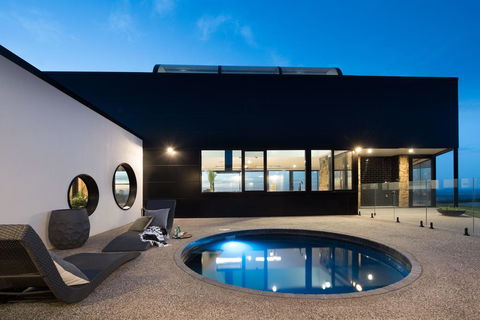 Sky High - Maitland Accommodation 1