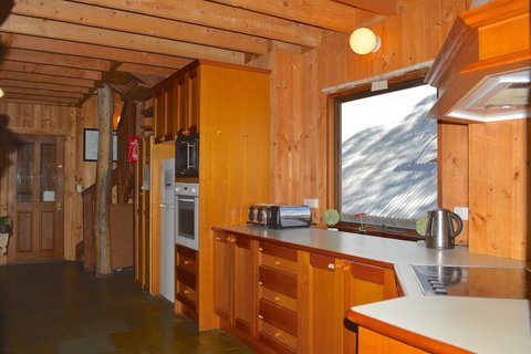 Snowdrop Lodge - Maitland Accommodation 2