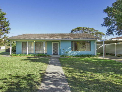 Soundwaves - Games Room With Table Tennis - Maitland Accommodation 2