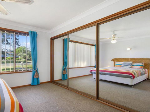 Soundwaves - Games Room With Table Tennis - Maitland Accommodation 3