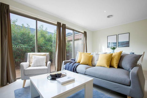 Spacious Lovely 5Beds Home@Point Cook - Maitland Accommodation 0