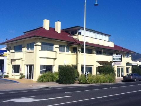 Stella's Dromana Hotel - Maitland Accommodation 0