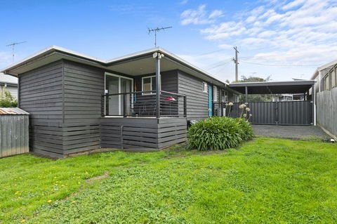 Strathmore Beach House 67 - Maitland Accommodation 0
