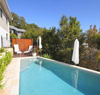 STUNNING HOME WITH SPECTACULAR VIEWS AND CLOSE TO THE BEACH - Maitland Accommodation