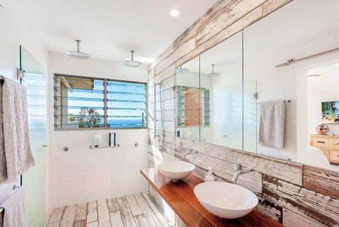 Stunning Oceanview Retreat Between Beach And Bush - Maitland Accommodation 3