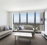 Stunning Views on the 41st Floor - Maitland Accommodation