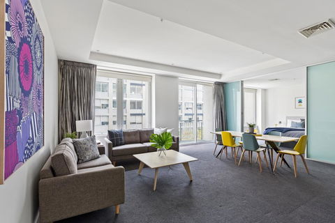 Stunning, Central Huge CBD Pad, Free WiFi, Netflix - Maitland Accommodation 1