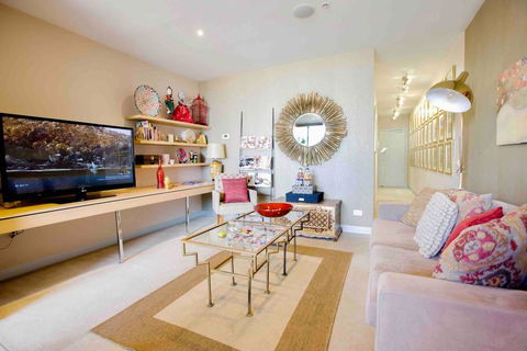 Stylish 1 Bedroom Apartment Amazing City Views - Maitland Accommodation 2