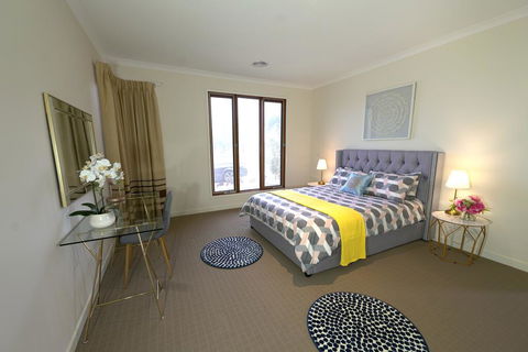 Stylish Luxe House For Big Group Near Shopping Center - Maitland Accommodation 1