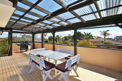 Summer Sands - Pet Friendly - Maitland Accommodation 0