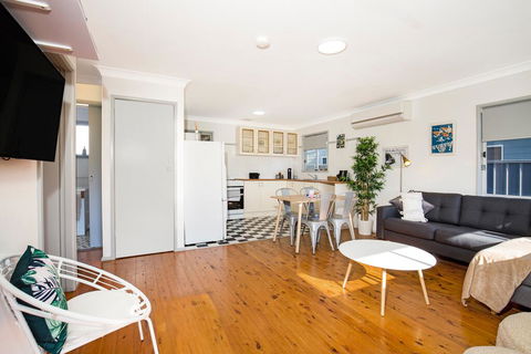 Sun Shack @ Culburra - Pet Friendly - 3 Mins To Beach - Maitland Accommodation 3