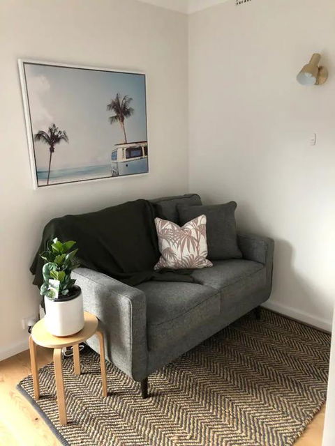 Sun-Drenched 1 Bed Studio Apt Newtown Parking - Maitland Accommodation 3