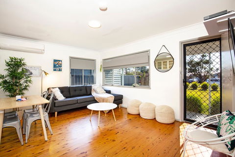 Sun Shack @ Culburra - Pet Friendly - 3 Mins To Beach - Maitland Accommodation 2
