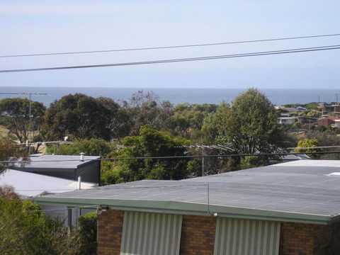 Sunningdale Beach House 16 - Maitland Accommodation 1