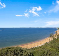 Sunset Sails Redcliffe - Maitland Accommodation