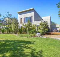 Sunshine Beach House-25 metre walk to the beach - Maitland Accommodation