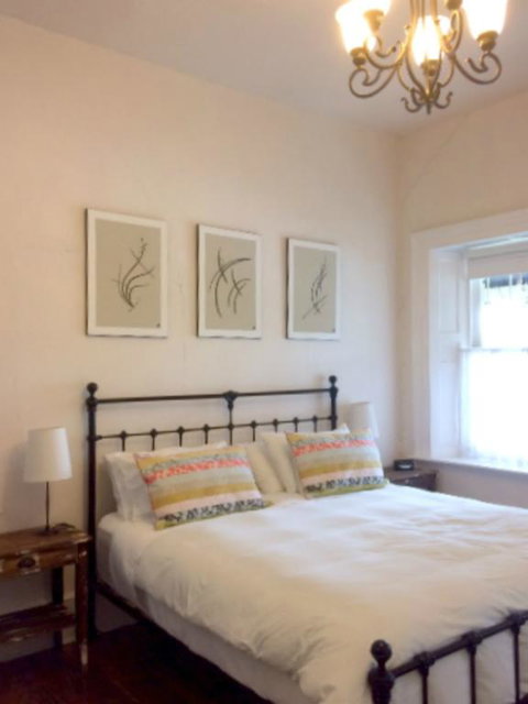 Surgeon's Cottage - Maitland Accommodation 3