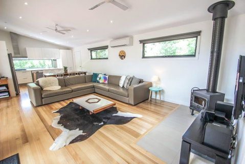 The Base One - Maitland Accommodation 1