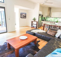 The Base Two - Maitland Accommodation