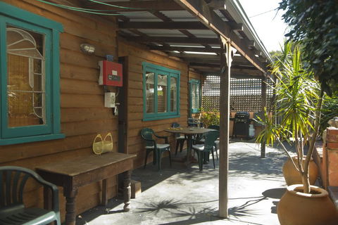 The Beach House - Fremantle - Maitland Accommodation 3