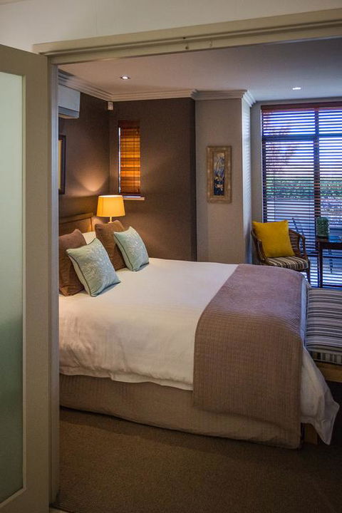The Beach House At Bayside - Maitland Accommodation 3