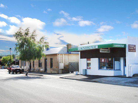 Oatlands Retreat - Maitland Accommodation 1