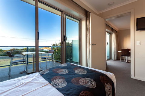 Beachfront Bicheno - Maitland Accommodation 8