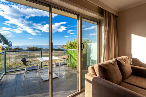 Beachfront Bicheno - Maitland Accommodation 18