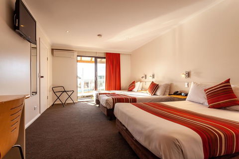 Beachfront Bicheno - Maitland Accommodation 26
