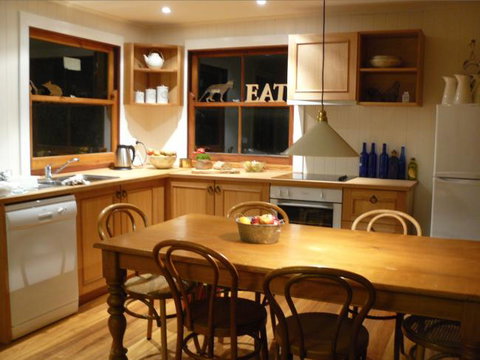 Sassafras Springs - Maitland Accommodation 4