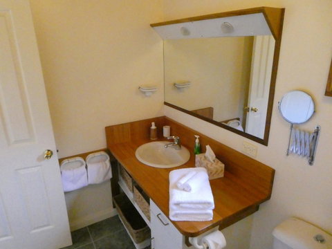 Osprey Lodge & Bungalow - Maitland Accommodation 22
