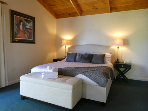Osprey Lodge & Bungalow - Maitland Accommodation 2