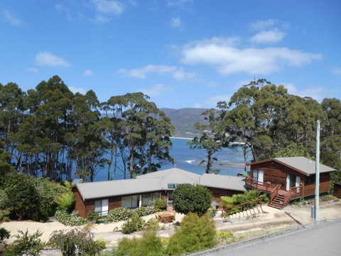 Osprey Lodge & Bungalow - Maitland Accommodation 9