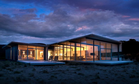 Cloudy Bay Beach House - Maitland Accommodation 3